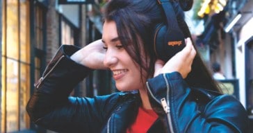 Orange Crest Edition Wireless Headphones Review Orange Crest Edition Wireless Headphones Review